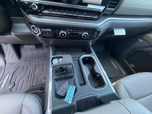 New 2026 GMC Sierra 1500 SLT AWD/4WD image 52