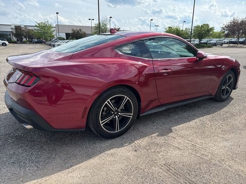 Used 2025 Ford Mustang Coupe RWD image 10