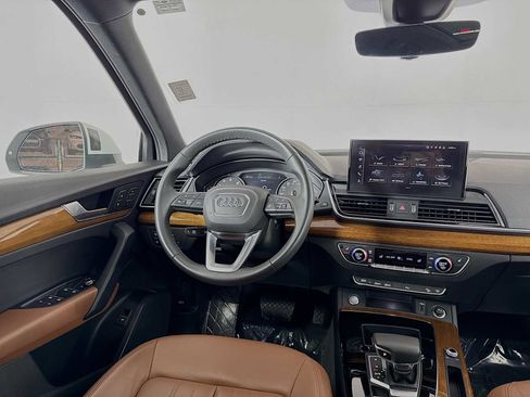 Used 2024 Audi Q5 2.0T Premium image 21