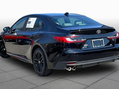 Used 2026 Toyota Camry SE w/ Convenience Package image 12