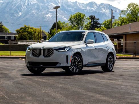 New 2026 BMW X3 xDrive30 w/ Premium Package AWD/4WD image 1