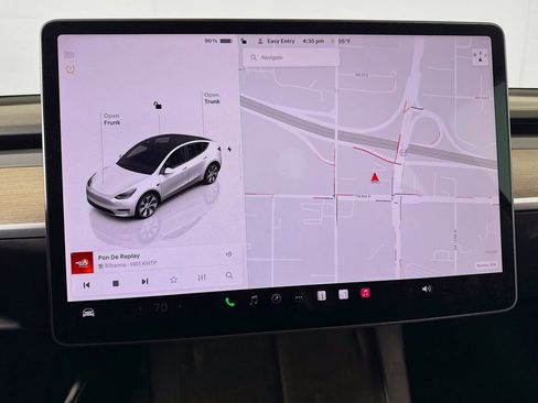 Used 2022 Tesla Model Y Long Range image 49