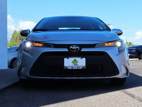 Used 2024 Toyota Corolla LE FWD image 16