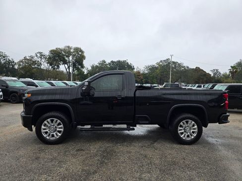 Used 2022 Chevrolet Silverado 2500 LT w/ Convenience Package image 3