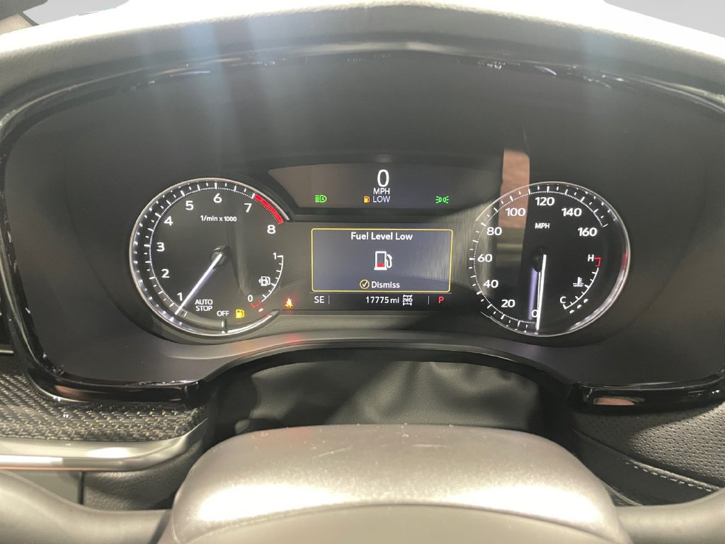 Used 2025 Cadillac XT5 Sportv AWD/4WD image 31