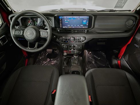 Used 2025 Jeep Wrangler Unlimited Rubicon 4xe w/ Convenience Group image 26