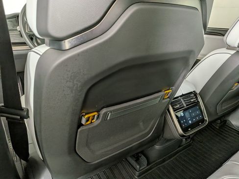 Used 2023 Rivian R1S Adventure image 34