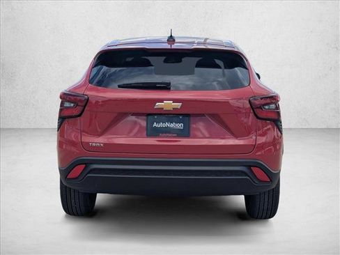 New 2026 Chevrolet Trax LS FWD image 8