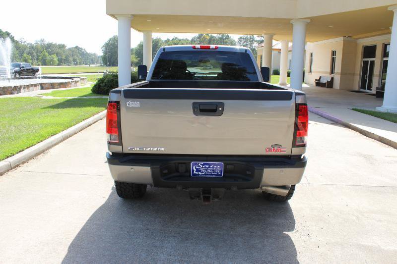 Used 2013 GMC Sierra 2500 Denali w/ Suspension Package, Off-Road AWD/4WD image 14