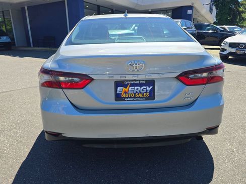 Used 2022 Toyota Camry LE AWD/4WD image 6