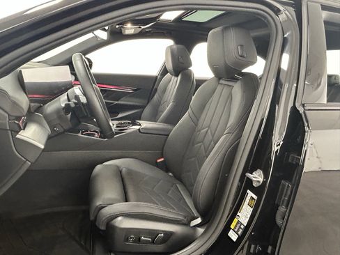 Used 2024 BMW i5 eDrive40i w/ M Sport Package image 27