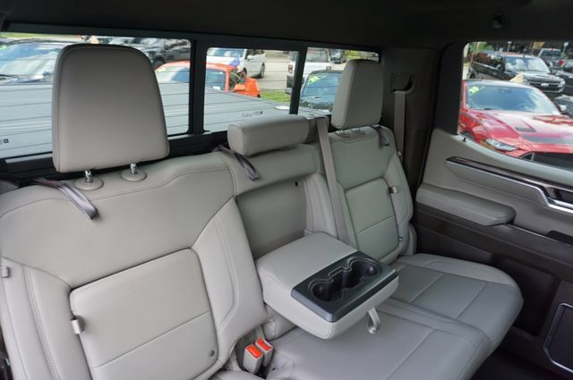 Used 2023 Chevrolet Silverado 1500 LTZ w/ LTZ Convenience Package II AWD/4WD image 24
