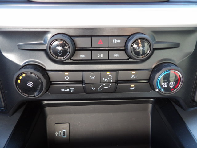 Used 2025 Ford F250 XLT w/ FX4 Off-Road Package AWD/4WD image 32