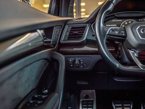 Used 2020 Audi SQ5 Premium Plus w/ Premium Plus Package image 27