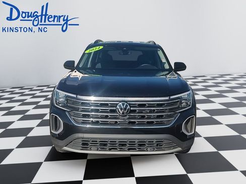 Used 2024 Volkswagen Atlas SE AWD/4WD image 8