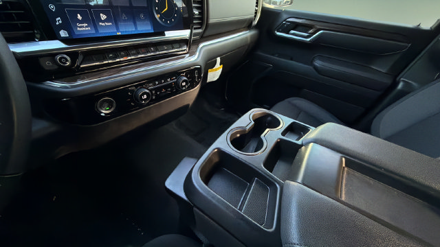 Used 2024 Chevrolet Silverado 1500 RST w/ Z71 Off-Road Package AWD/4WD image 14