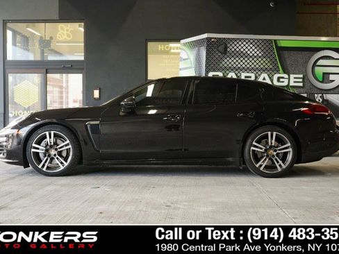 Used 2016 Porsche Panamera 4 Edition image 13