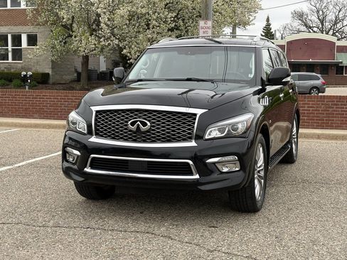 Used 2016 INFINITI QX80 Luxe w/ 22" Wheel Package AWD/4WD image 4