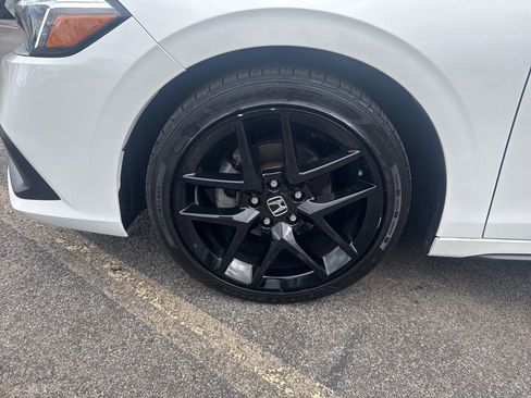 Used 2023 Honda Civic Sport image 12