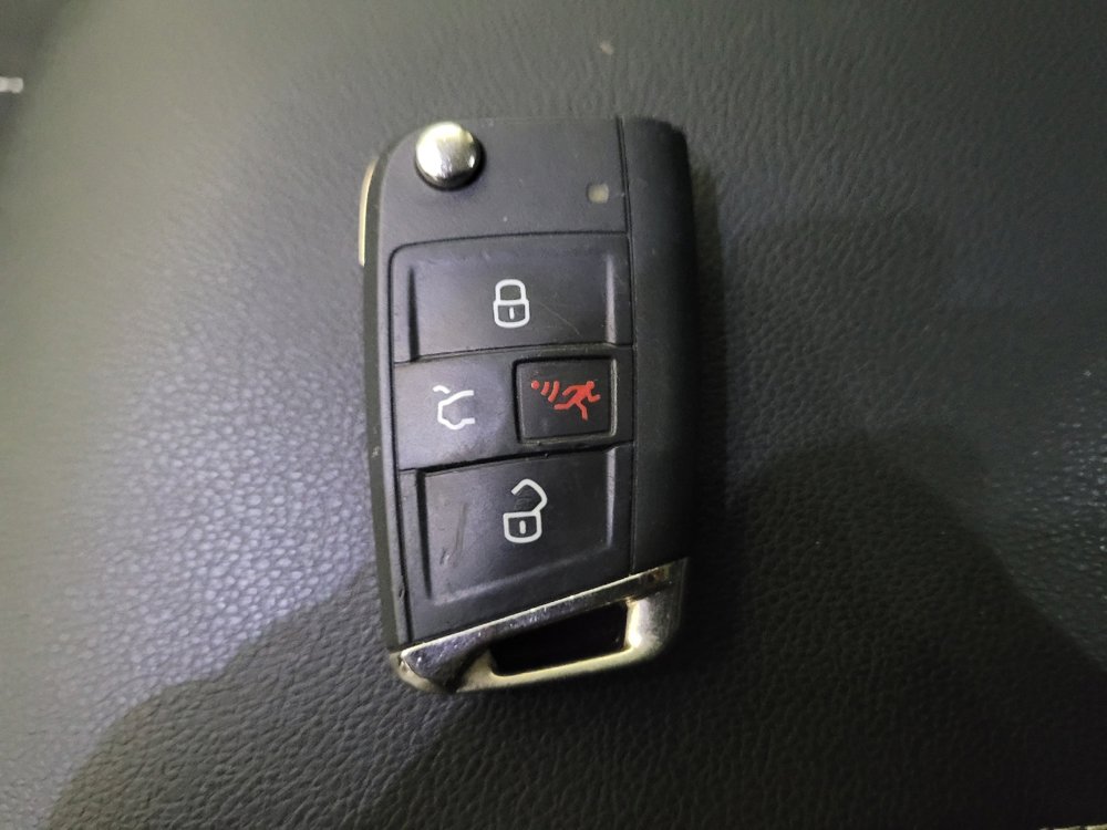 Used 2023 Volkswagen Tiguan S FWD image 32