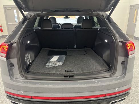New 2026 Volkswagen Atlas Cross Sport SEL Premium R-Line AWD/4WD image 31