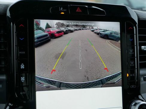 Used 2025 RAM 1500 Laramie image 34