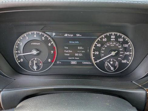 Used 2017 Genesis G90 3.3T Premium image 11