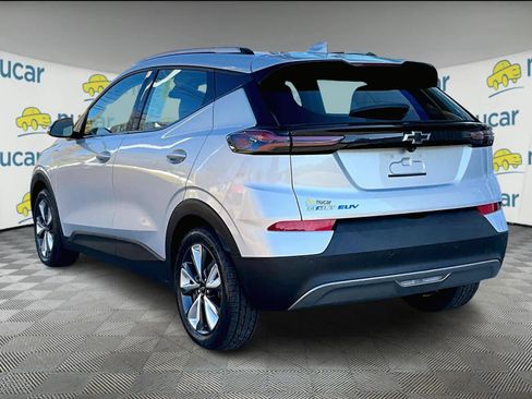 Certified 2023 Chevrolet Bolt EUV LT w/ Convenience Package image 4