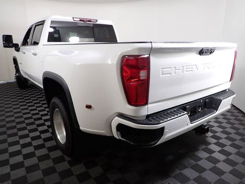 Used 2021 Chevrolet Silverado 3500 High Country w/ Snow Plow Prep/Camper Package AWD/4WD image 15