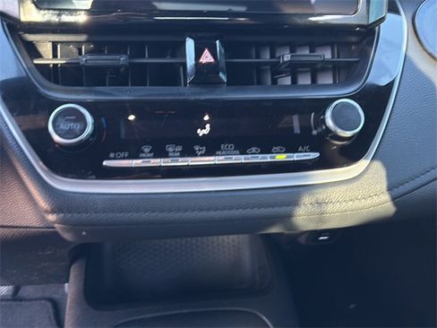 Used 2024 Toyota Corolla SE image 23