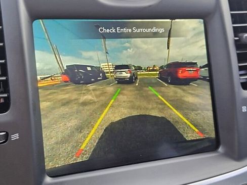 Used 2022 Chrysler 300 Touring L w/ Popular Equipment Group image 22