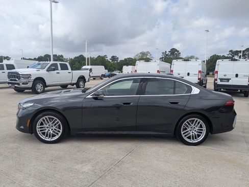 Used 2025 BMW 530i image 9