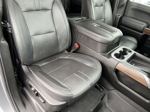 Used 2021 Chevrolet Silverado 1500 High Country w/ Technology Package AWD/4WD image 24