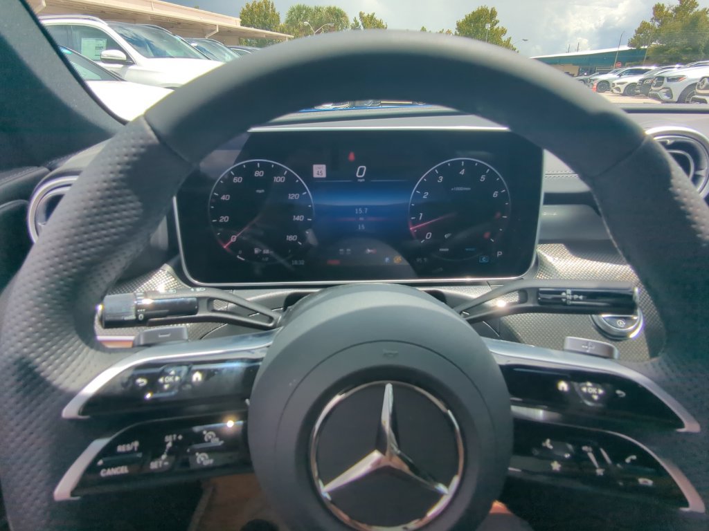 Certified 2024 Mercedes-Benz CLE 300 4MATIC Coupe image 3