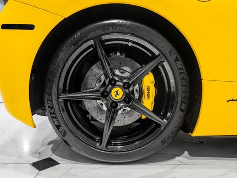 Used 2011 Ferrari 458 Italia Coupe RWD image 15
