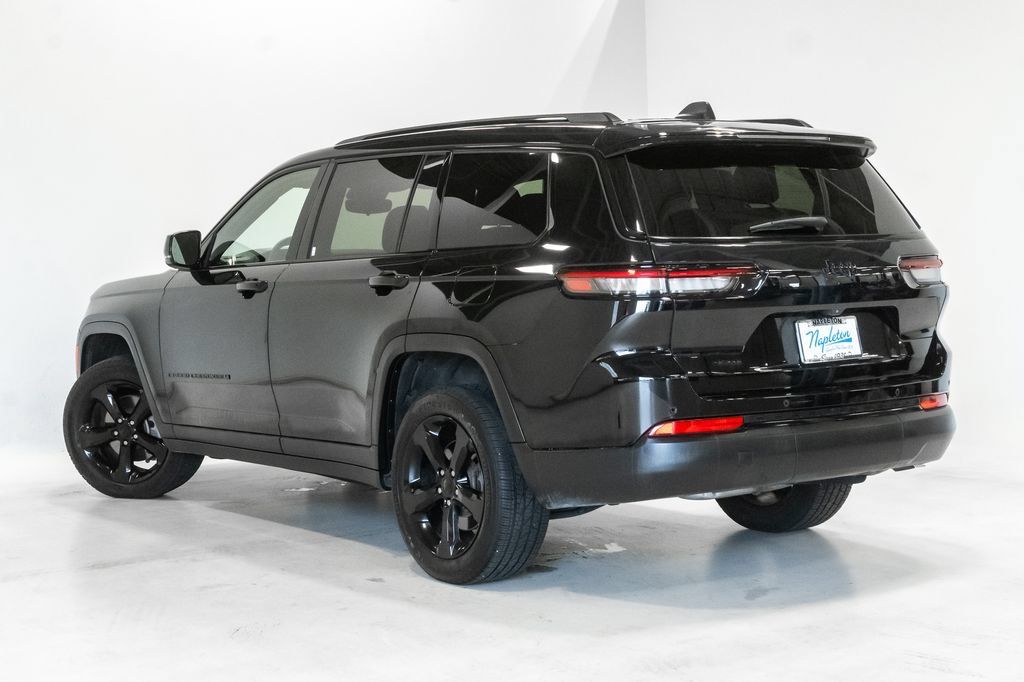 Used 2023 Jeep Grand Cherokee L Laredo AWD/4WD image 30