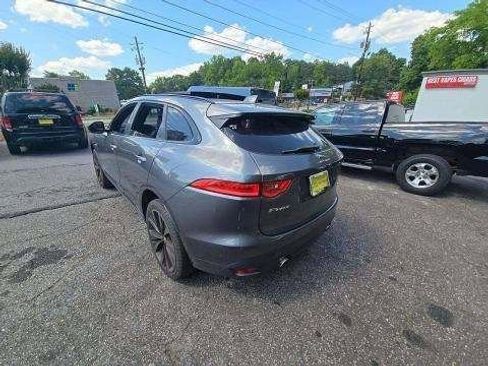 Used 2019 Jaguar F-PACE R-Sport AWD/4WD image 4