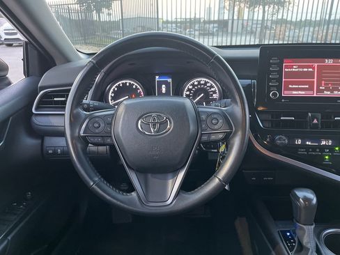 Used 2023 Toyota Camry SE image 17