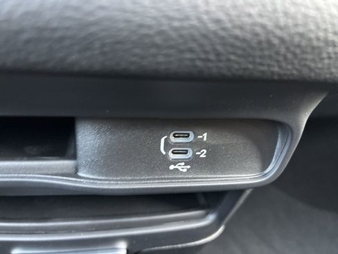 New 2026 Chrysler Pacifica Select w/ S Appearance Package image 27