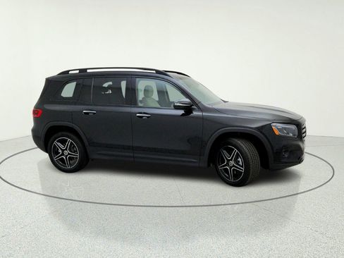 New 2026 Mercedes-Benz GLB 250 image 6