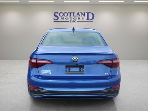 Used 2024 Volkswagen Jetta SE image 7