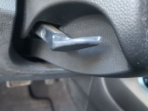 Used 2021 Kia Seltos S image 19