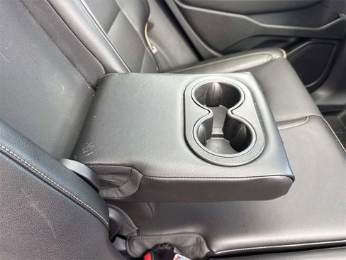 Used 2024 GMC Terrain AT4 w/ Infotainment Package II image 18