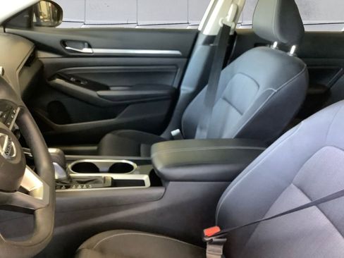 Used 2021 Nissan Altima 2.5 SV FWD image 7