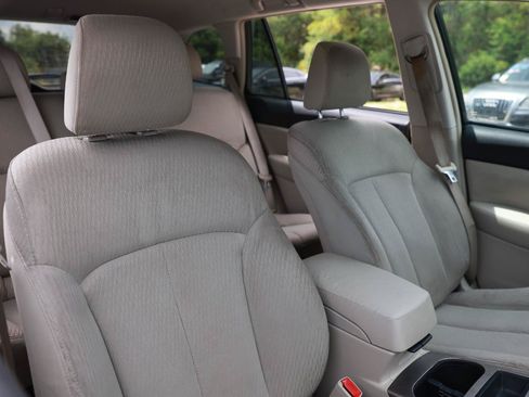 Used 2012 Subaru Outback 2.5i Premium w/ Popular Pkg 1B AWD/4WD image 16