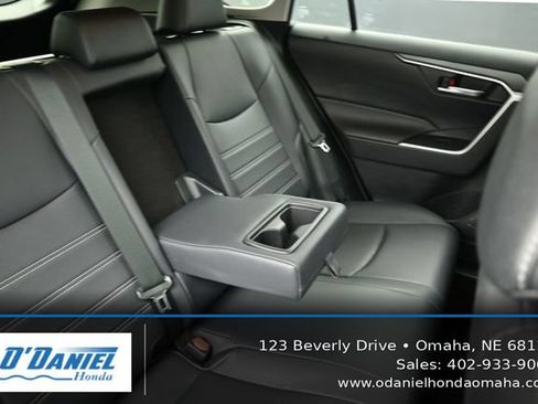 Used 2020 Toyota RAV4 XLE Premium AWD/4WD image 37