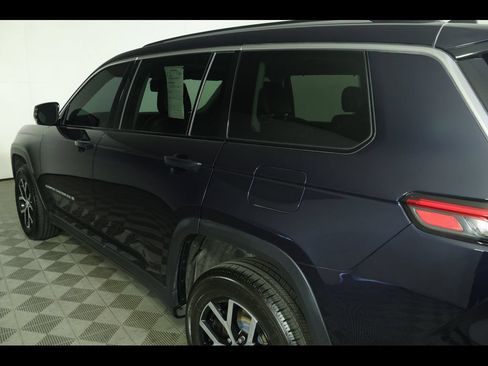 Certified 2023 Jeep Grand Cherokee L Limited w/ Luxury Tech Group II AWD/4WD image 19