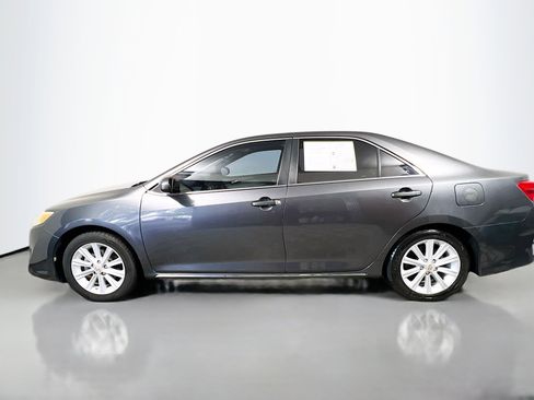 Used 2012 Toyota Camry XLE image 9