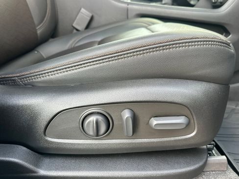 Used 2022 Chevrolet Traverse High Country w/ LPO, Floor Liner Package image 25