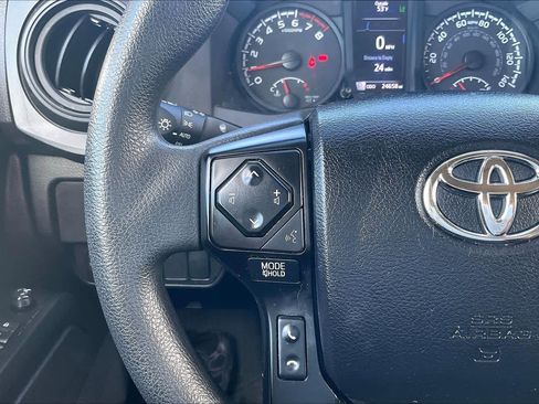 Used 2022 Toyota Tacoma SR image 19